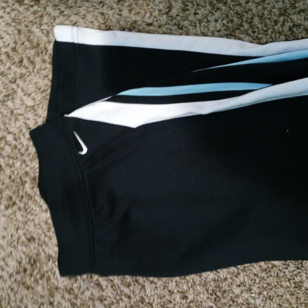 Nike capris